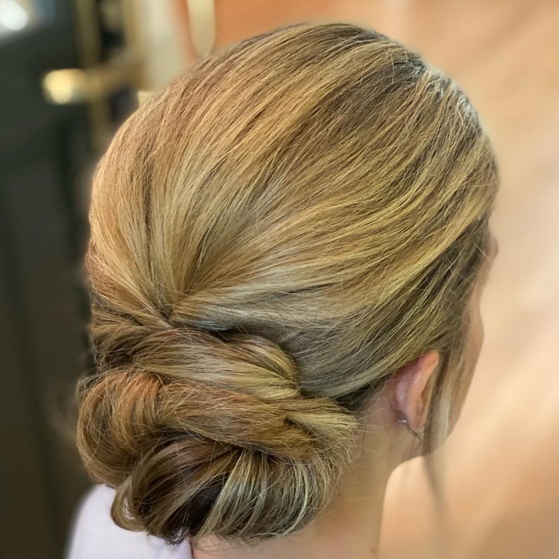 Alternative: Elegant Updo