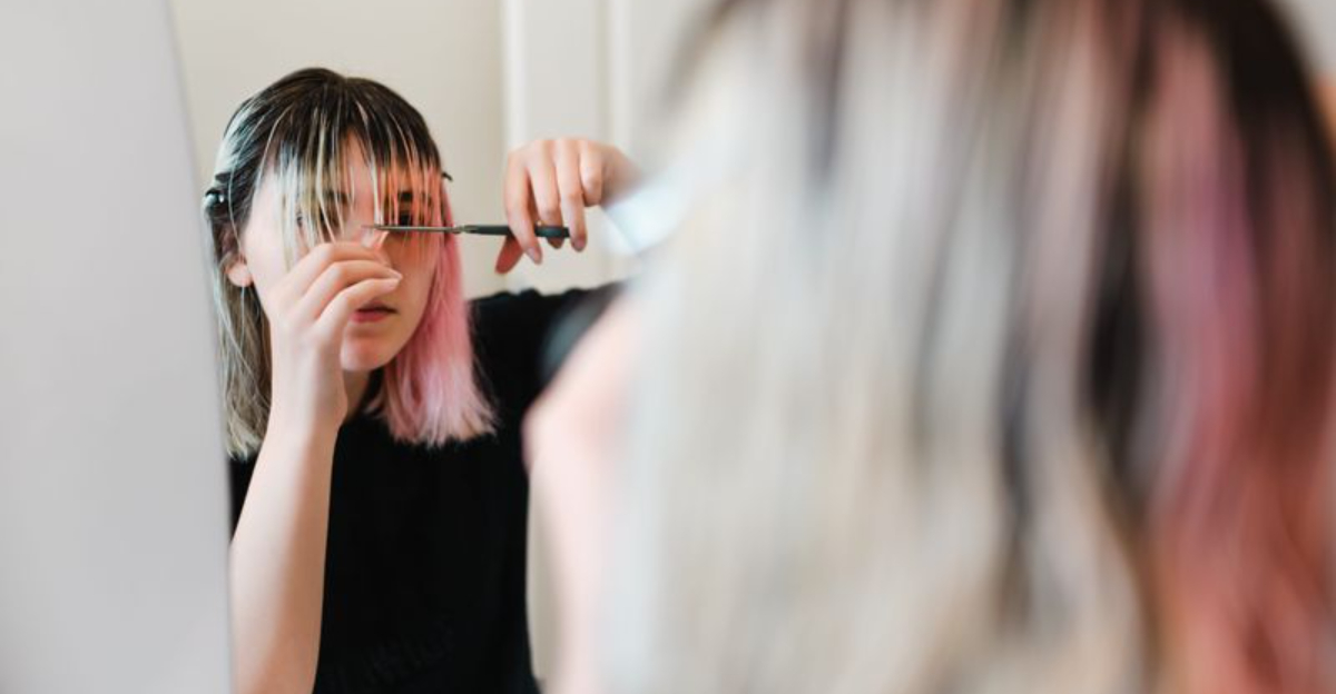 15 Signs We’re Fully in the Era of “Recession Hair” (And What to Do About It)