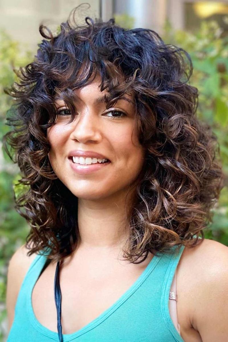 5. Shaggy Shoulder-Length Cut