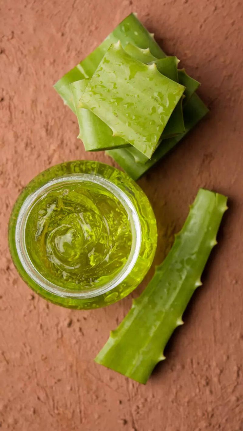 Aloe Vera and Fenugreek Mask