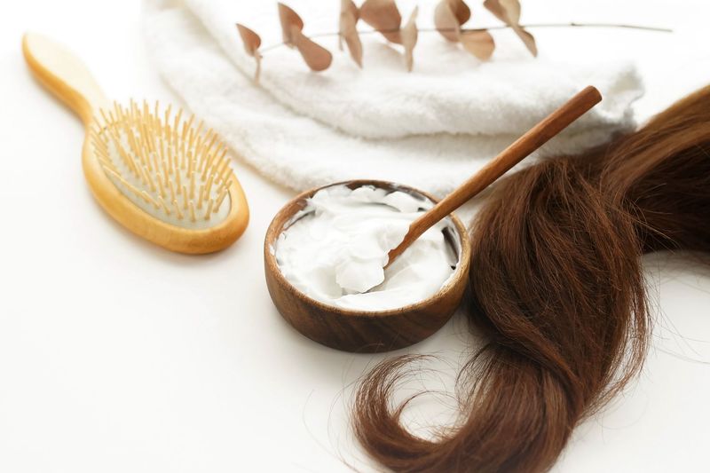 Peppermint Oil Hair Mask