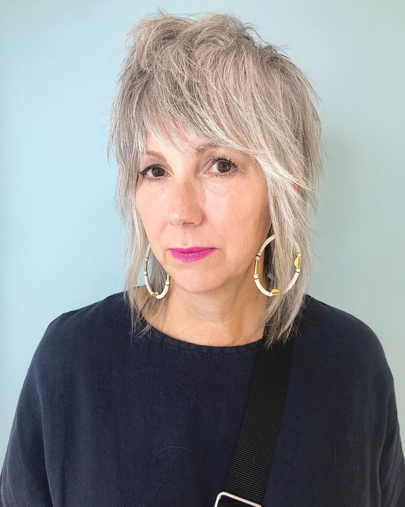 Youthful Haircut: Shaggy Layers