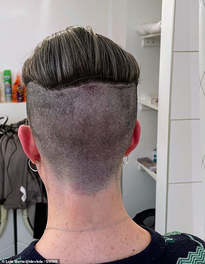 Avoid: Thick Undercut