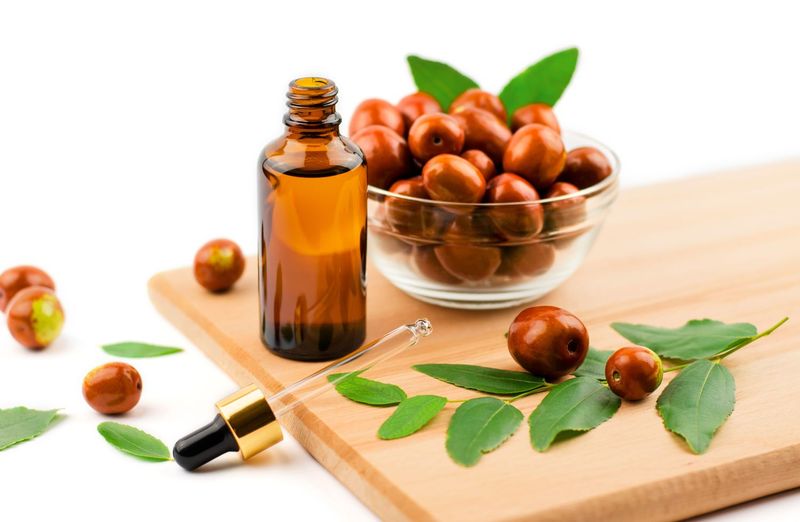 Jojoba Oil Treatment