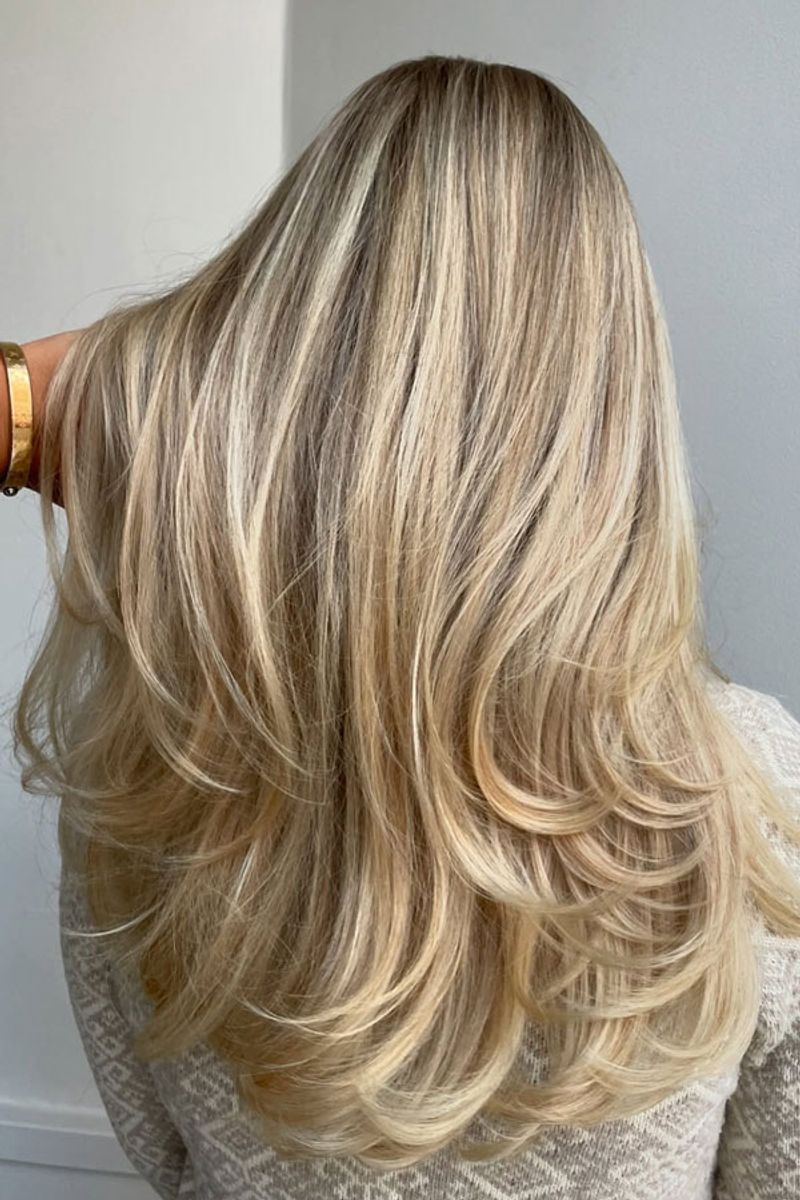 Champagne Blonde