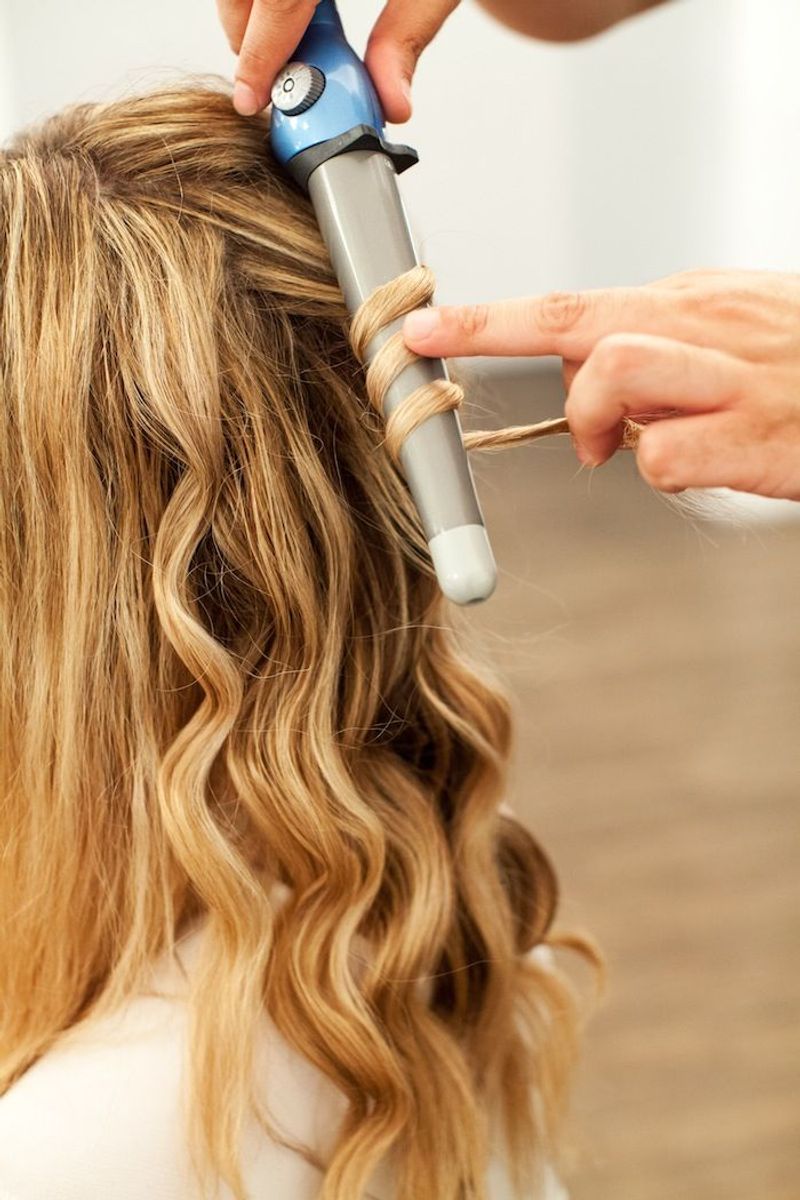 Elegant Waves with Curling Wand