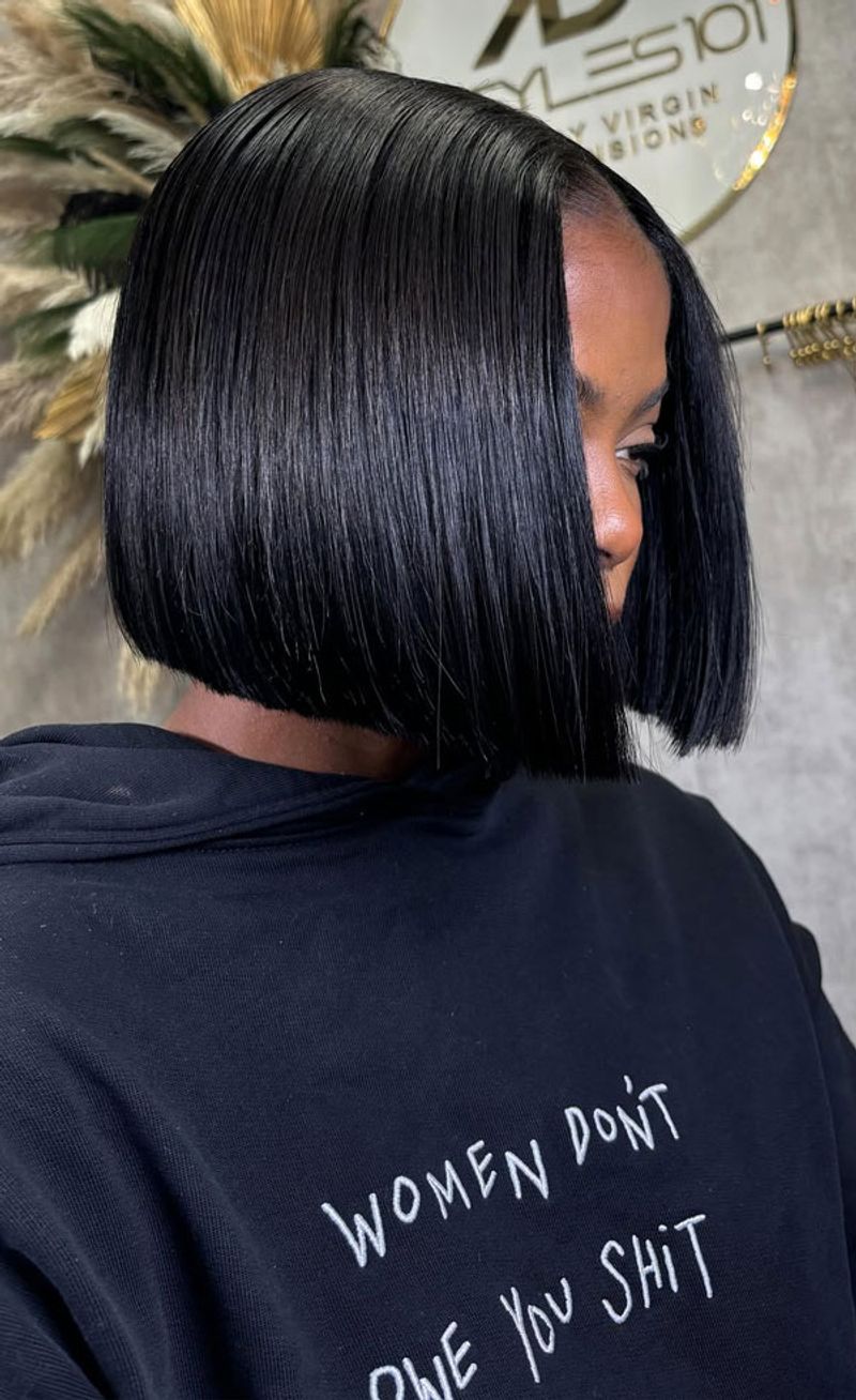 Chic Blunt Cut with a Glossy Surface