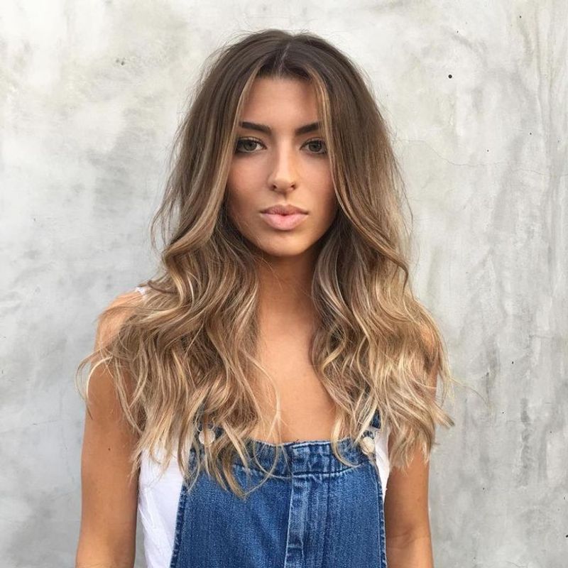 Oval Face: Thai Beach Waves