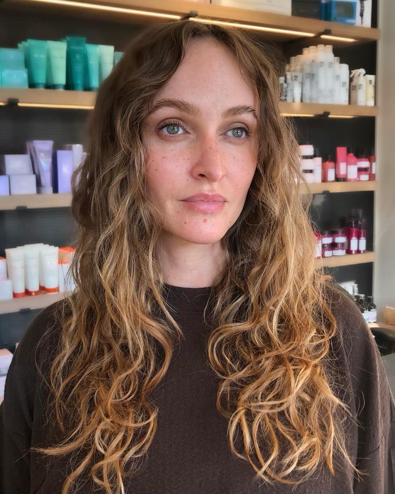 Elegant Wave Perm