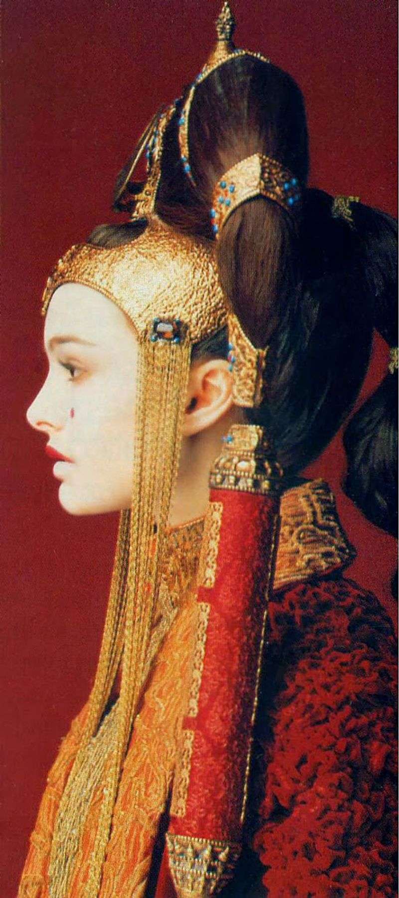 Padmé Amidala's Regal Updo