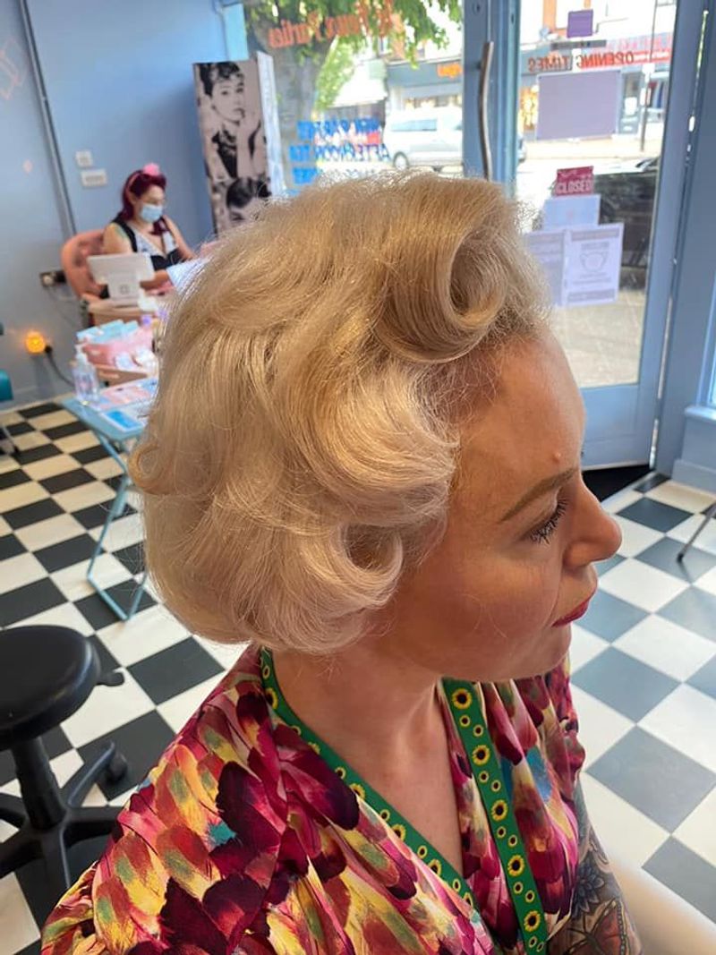 Retro Roll