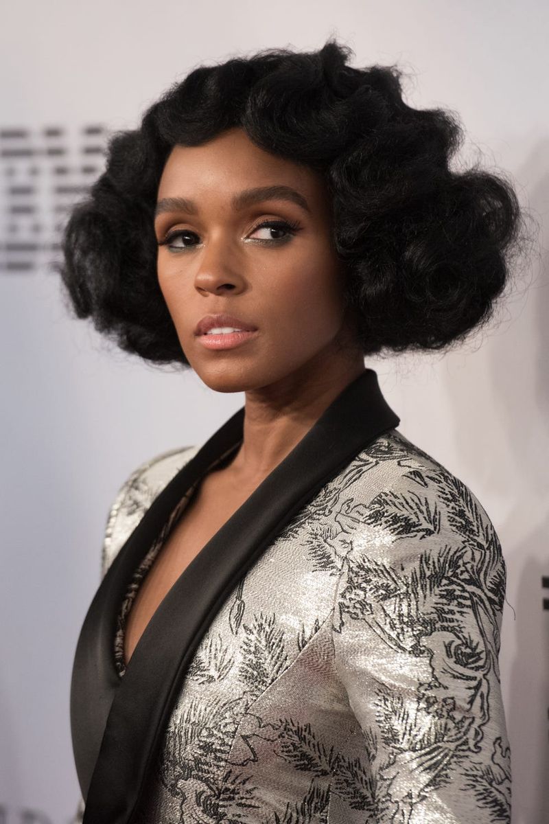 Voluminous Crop