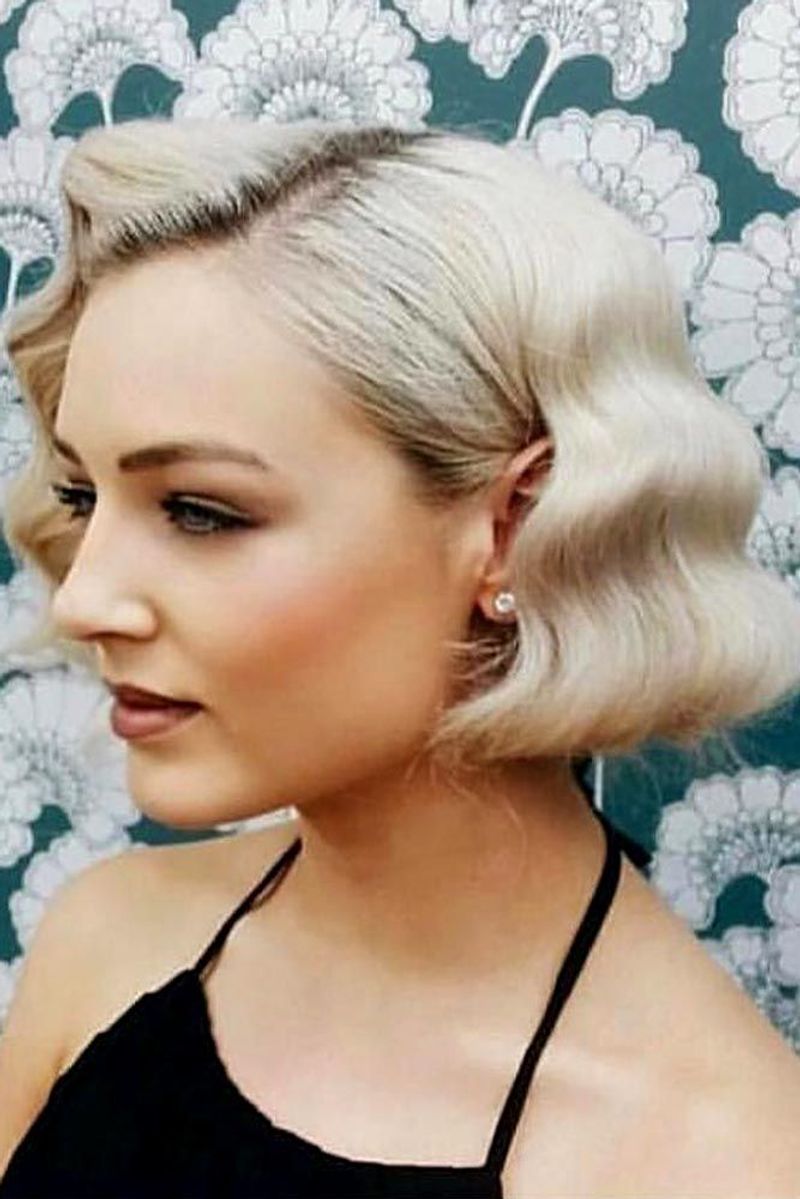 Retro Finger Waves