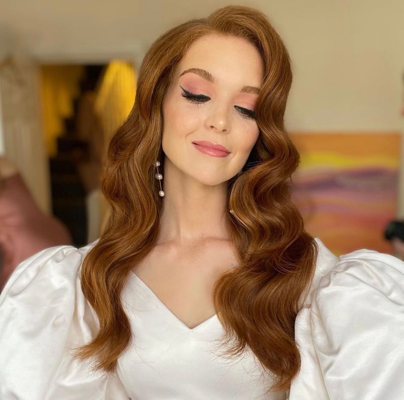 Soft Glam Waves