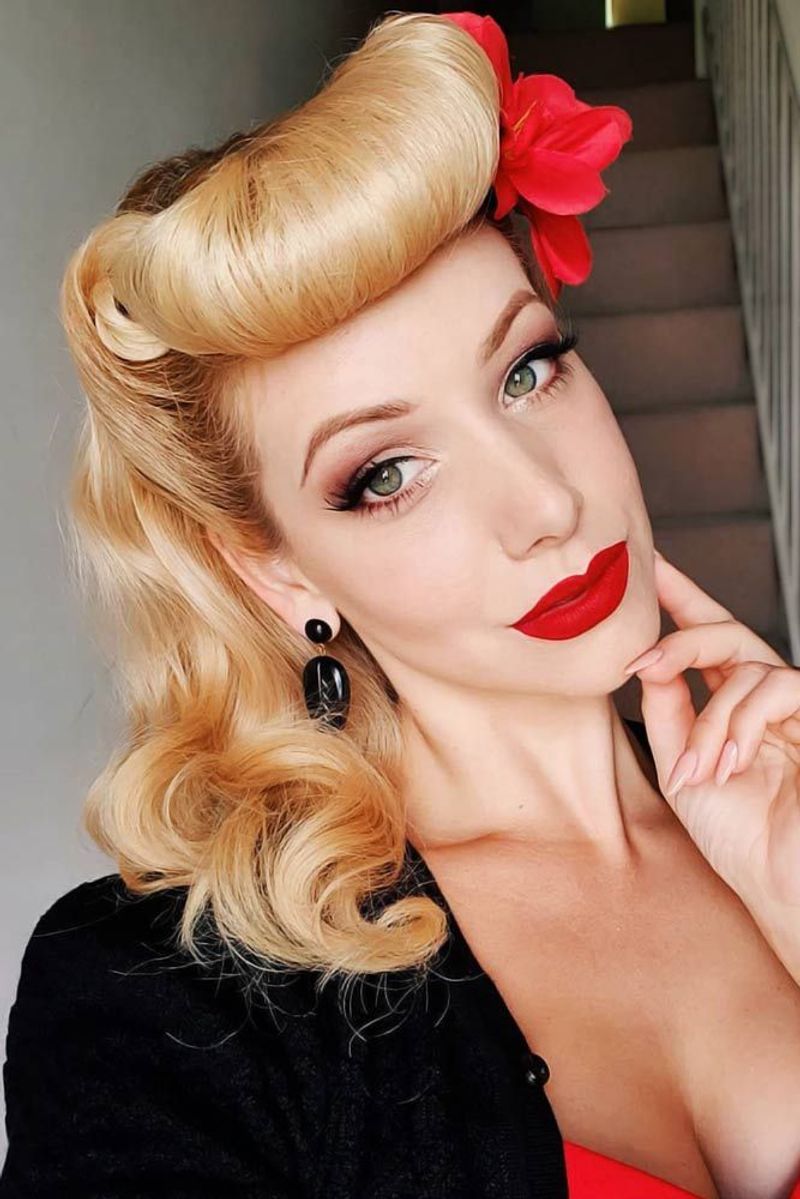 Pin-Up Rolls