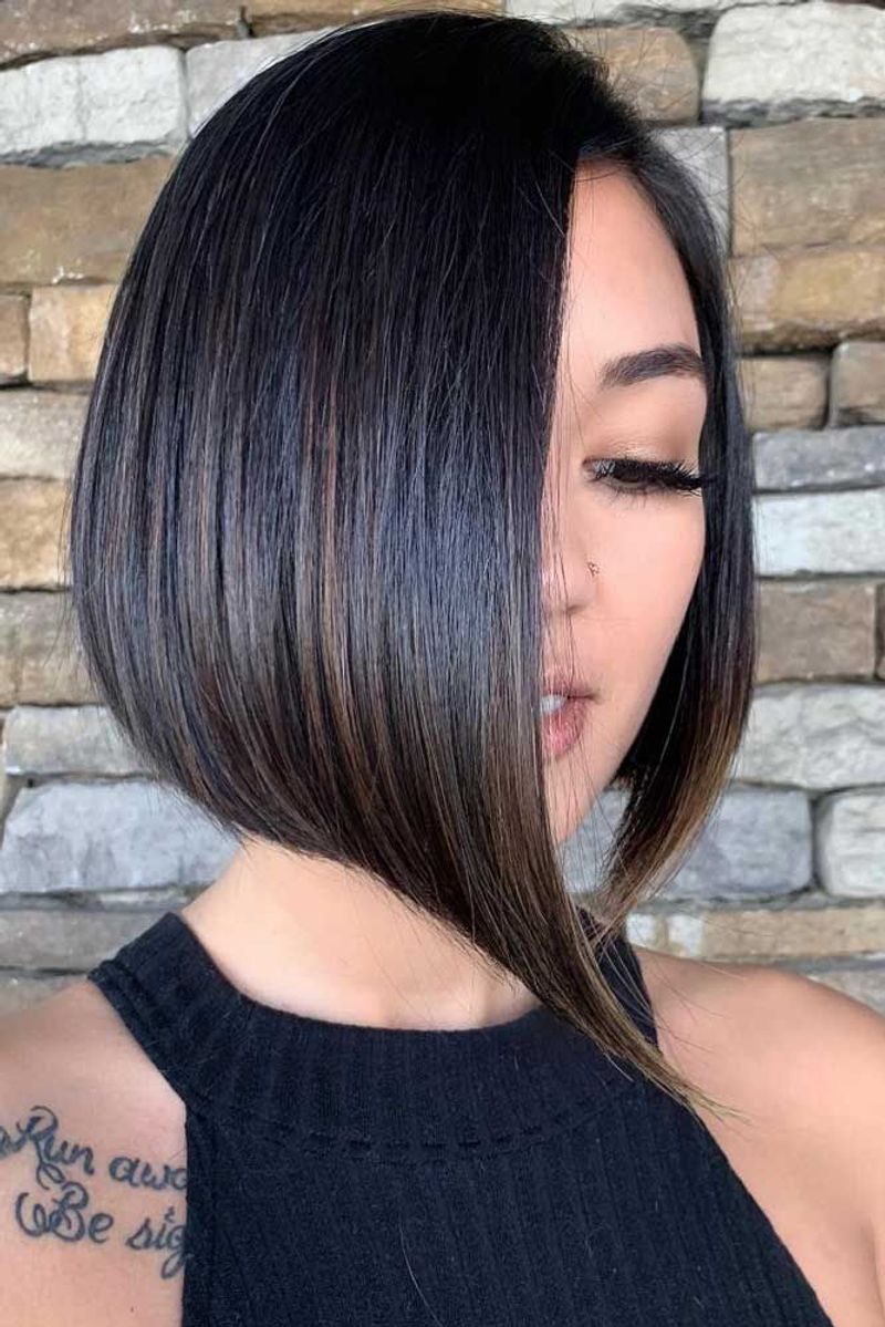 The Asymmetrical Bob