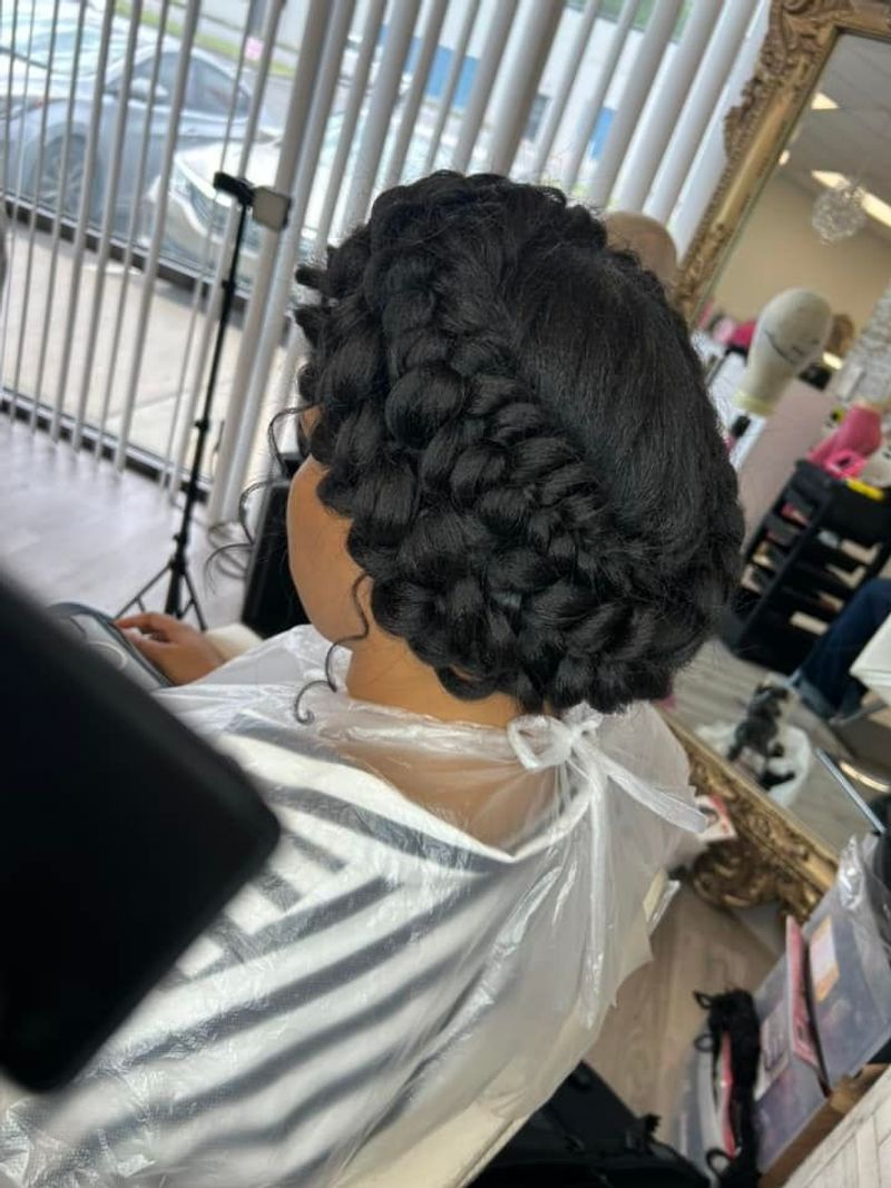 The Halo Twist-Out
