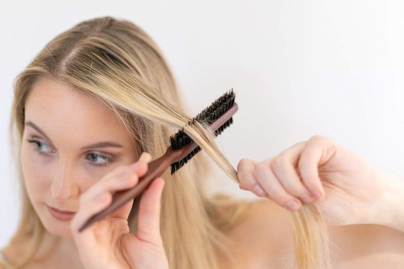 Volume and Bounce with Teasing Comb