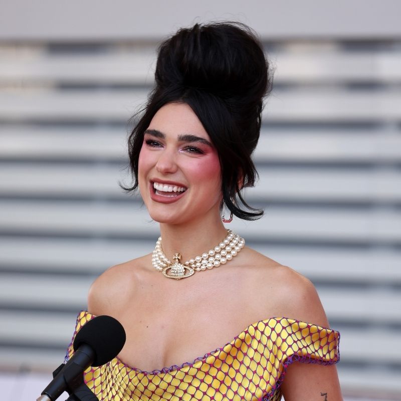 Voluminous Bouffant