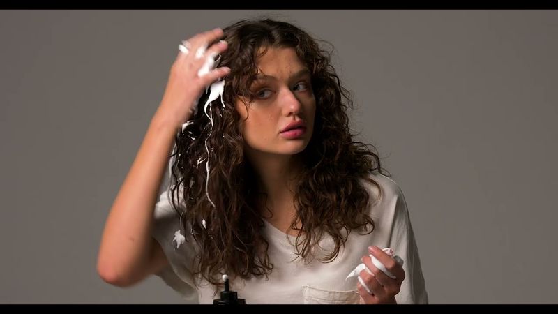 Wave-Enhancing Mousse