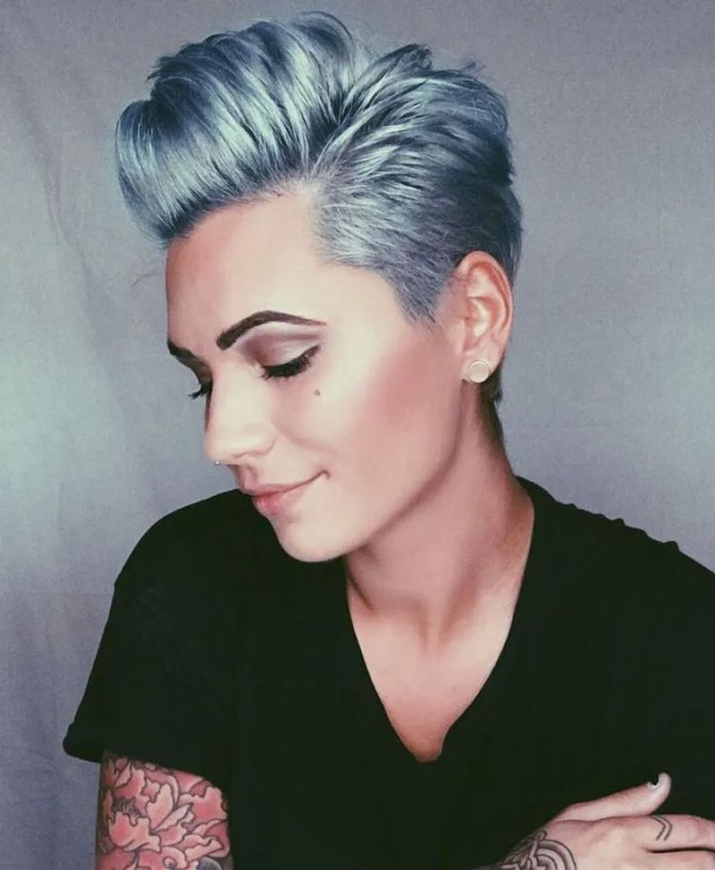 Pompadour Pixie