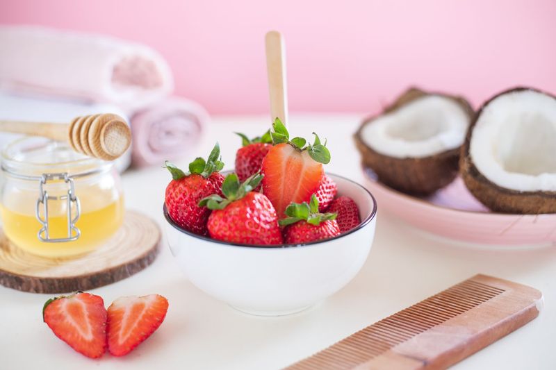 Yogurt and Strawberry Volumizer