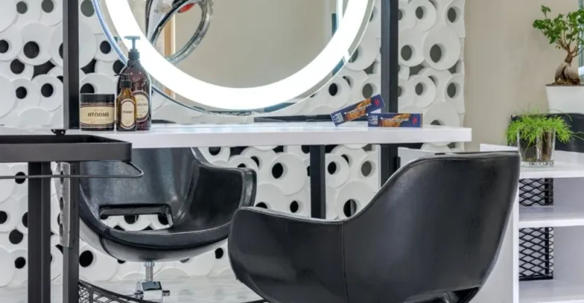 15 Reasons Women Over 60 Finally Leave Their Longtime Hairdresser