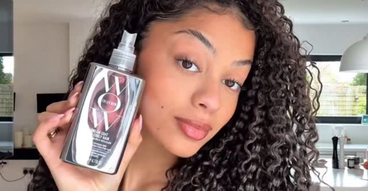 7 Mistakes Turning Curly Hair into Frizz (Plus 7 Simple Fixes)