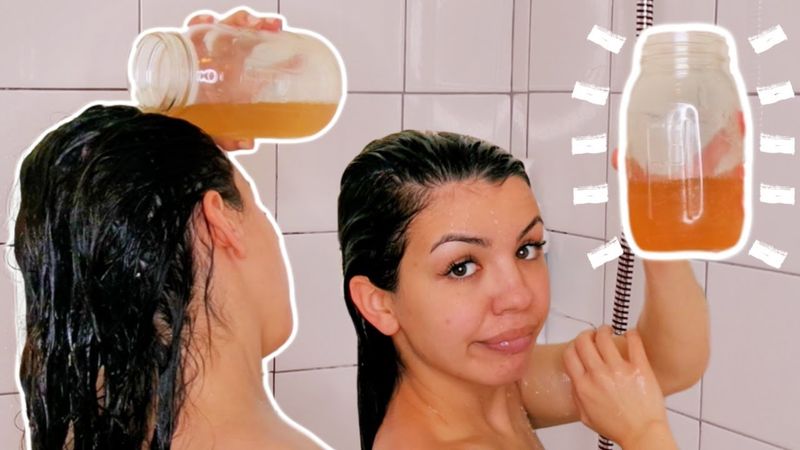 Vinegar Rinse for Shine