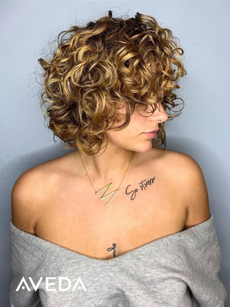 Curly Lob