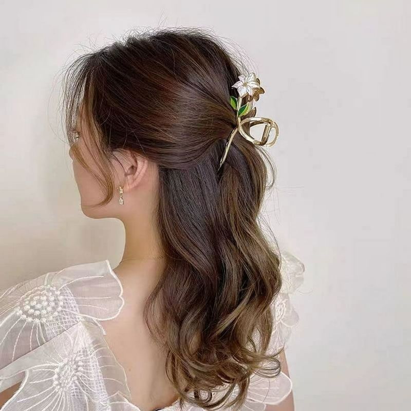 Delicate Daisy Clips