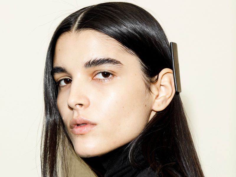 Straight Hair with Flat Roots