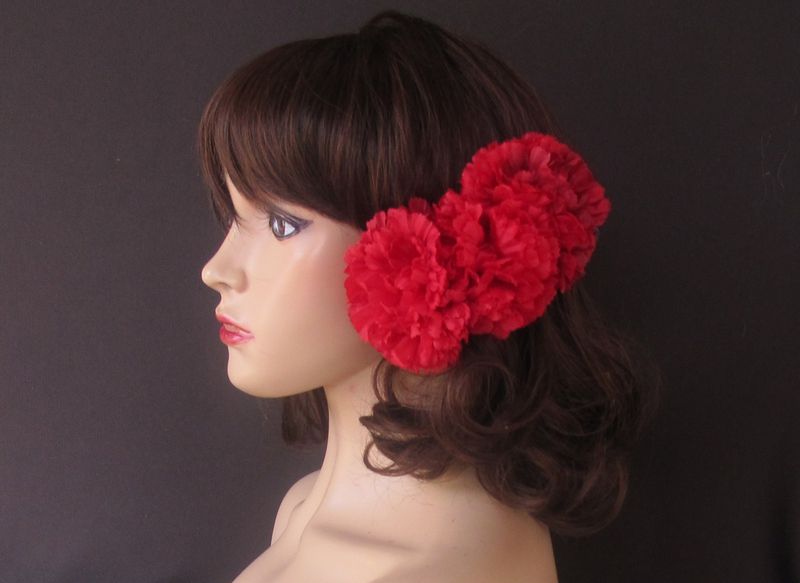 Carnation Charm