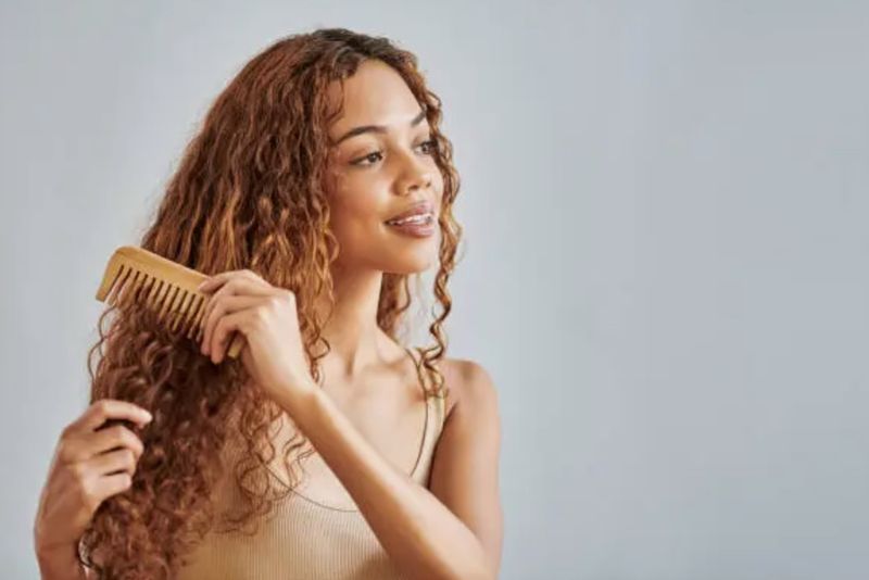 Fix: Detangle with Fingers or Wide-Tooth Comb