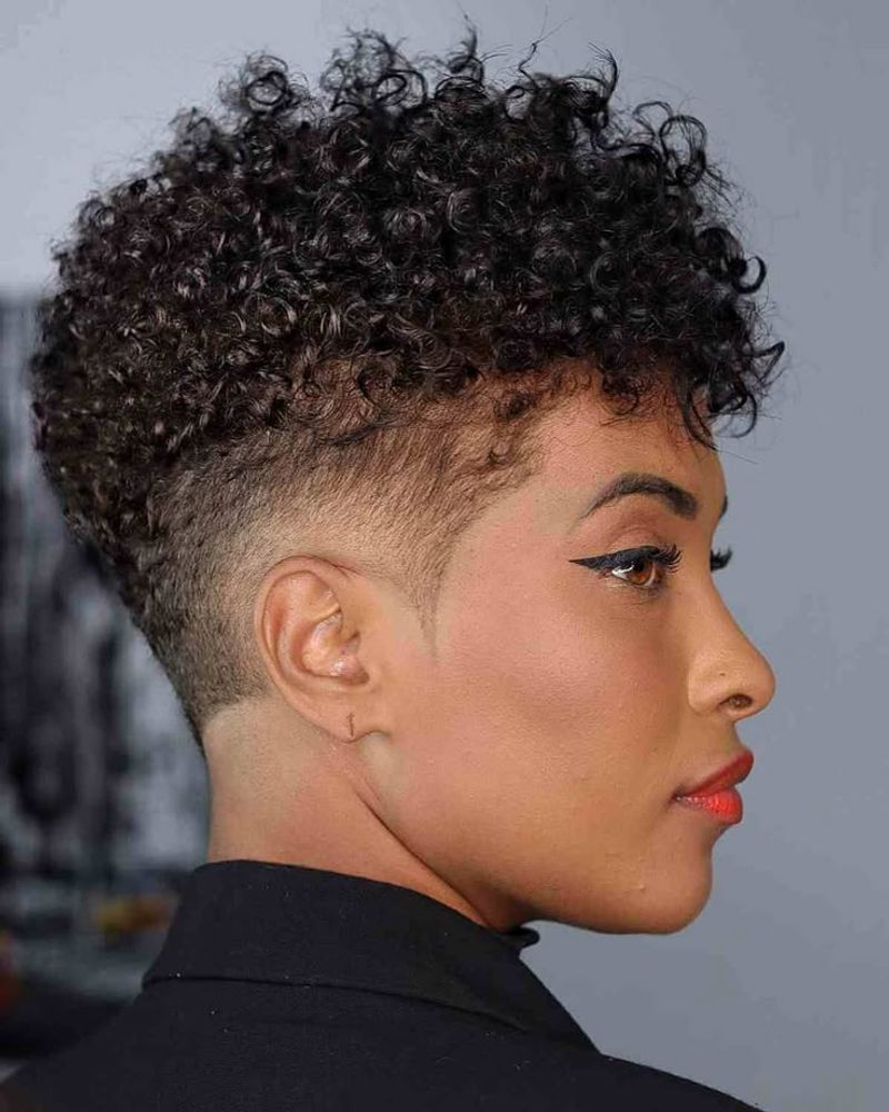 Natural Curls with Undercut