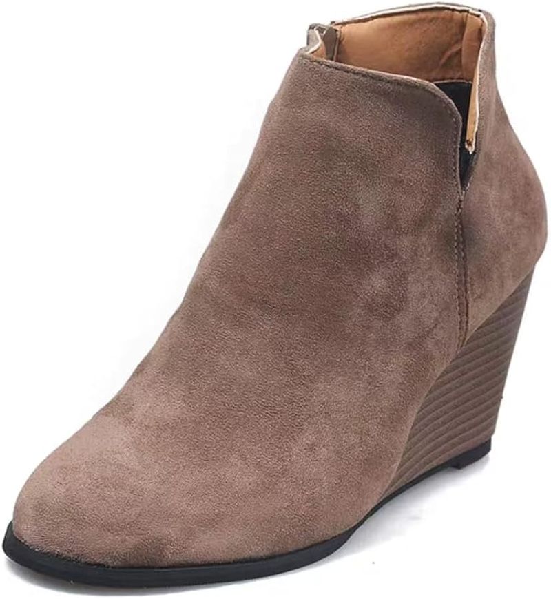Flattering: Suede Wedges