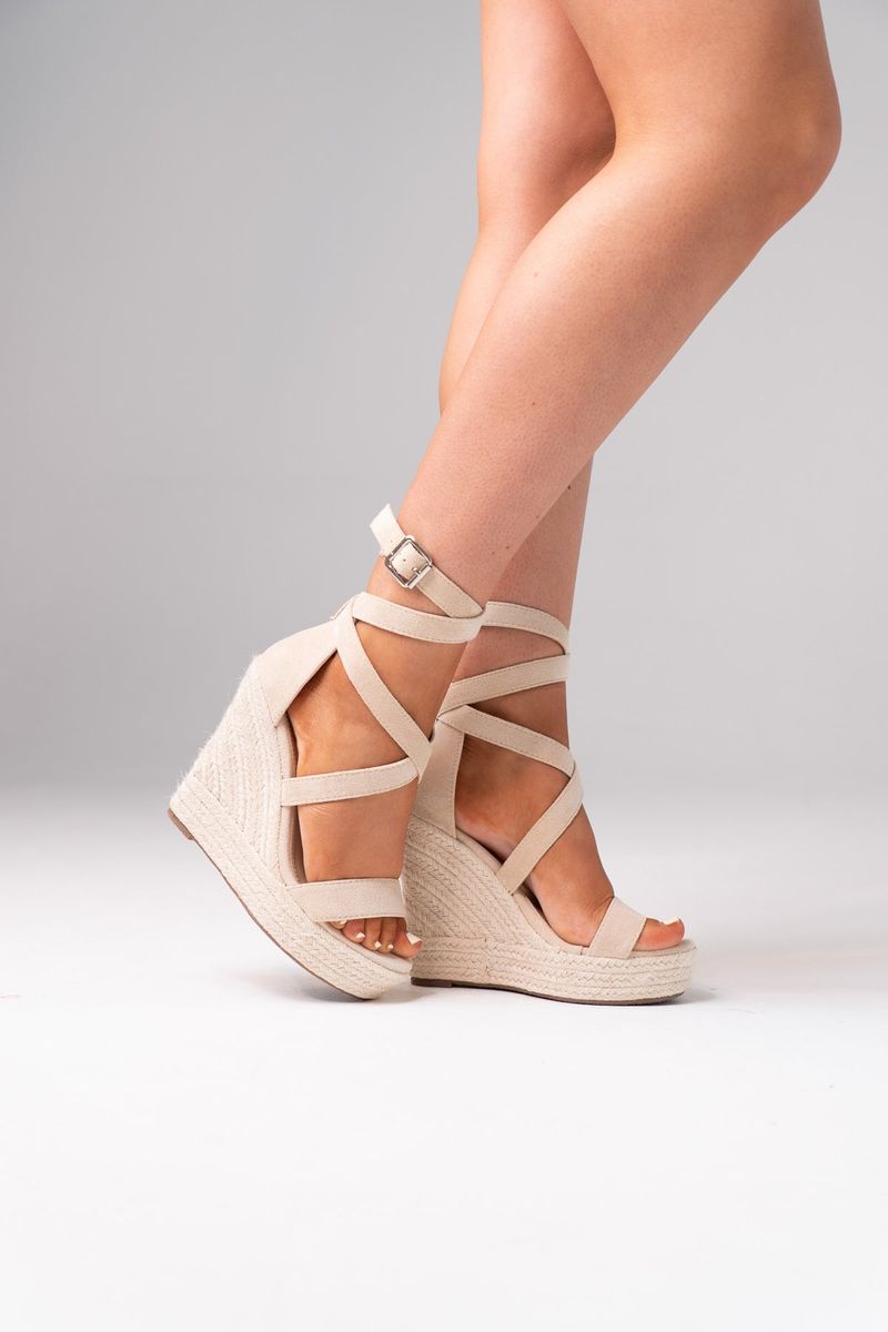 Flattering: Neutral Toned Wedges