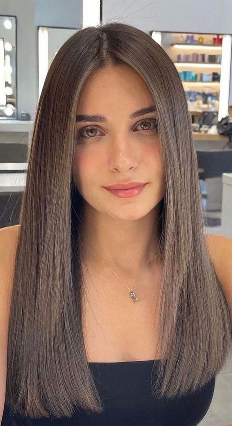 Pin Straight with Middle Part