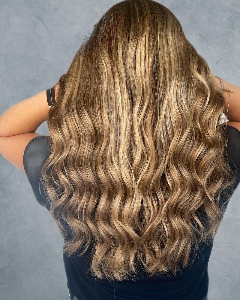 Radiant Renaissance Waves
