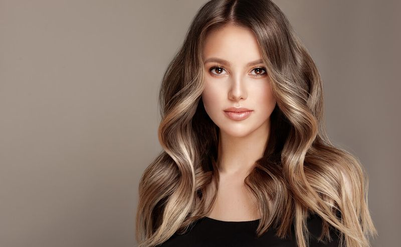 Romantic Loose Waves