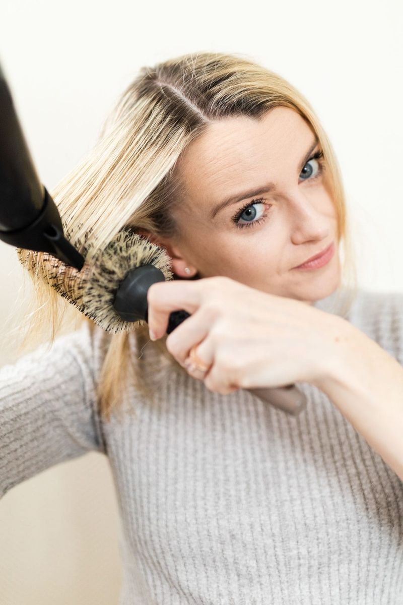 Round Brush Blowout