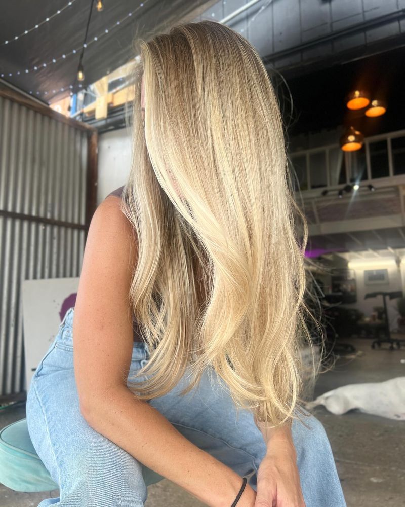 Champagne Suede Blonde