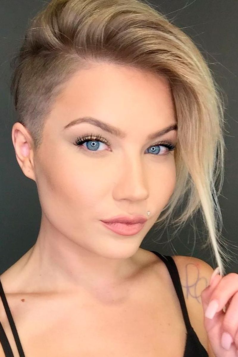 Side Swept Undercut