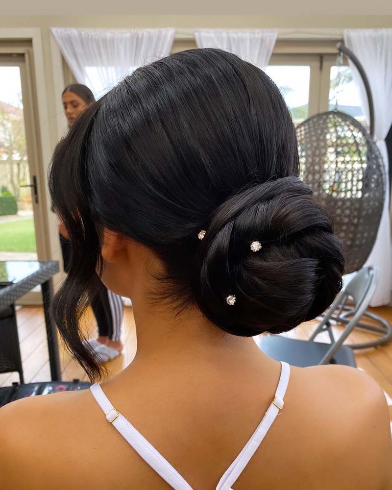 Alternative: Low Chignons
