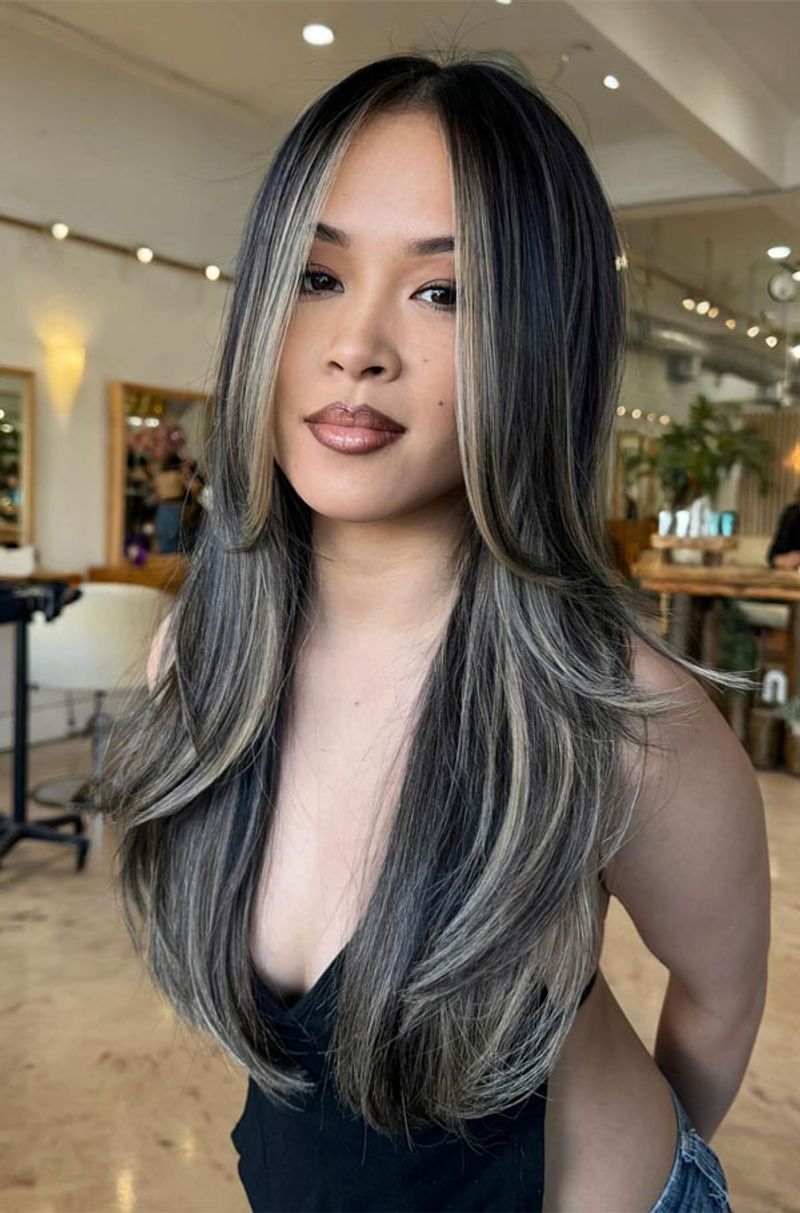 Straight Hair with Highlights
