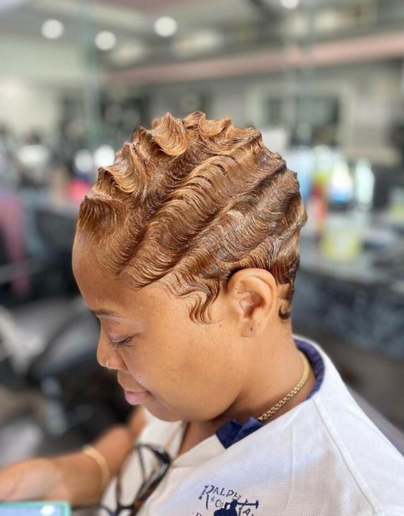 Classic Finger Waves