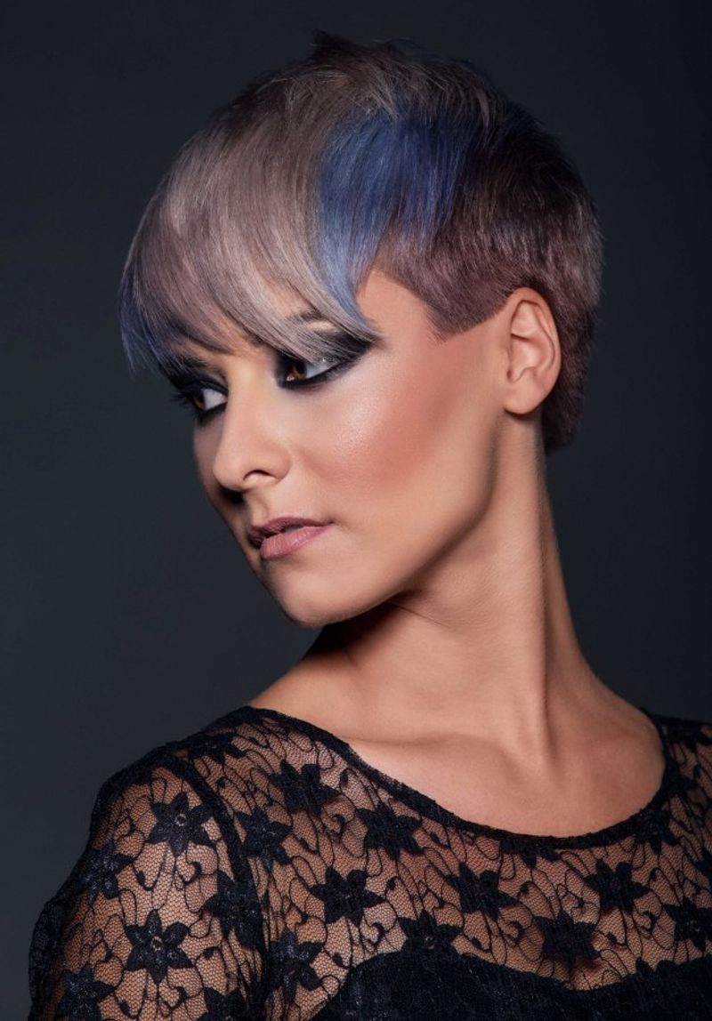 The Color-blocked Pixie