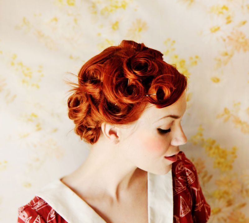 Vintage Pin-Up Curls
