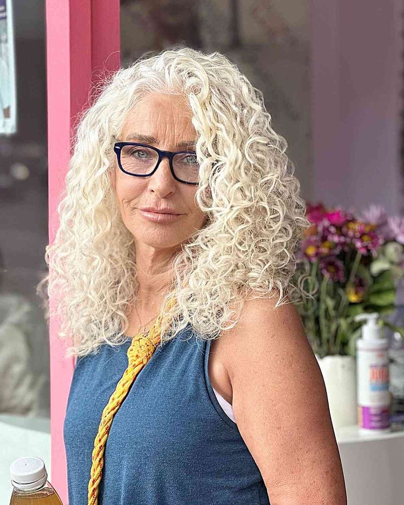 Voluminous Curls