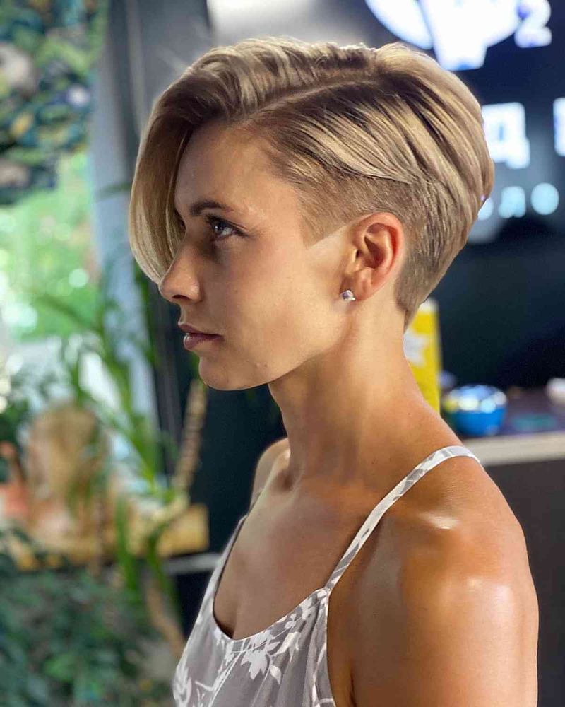 Pixie Bob with Undercut Design